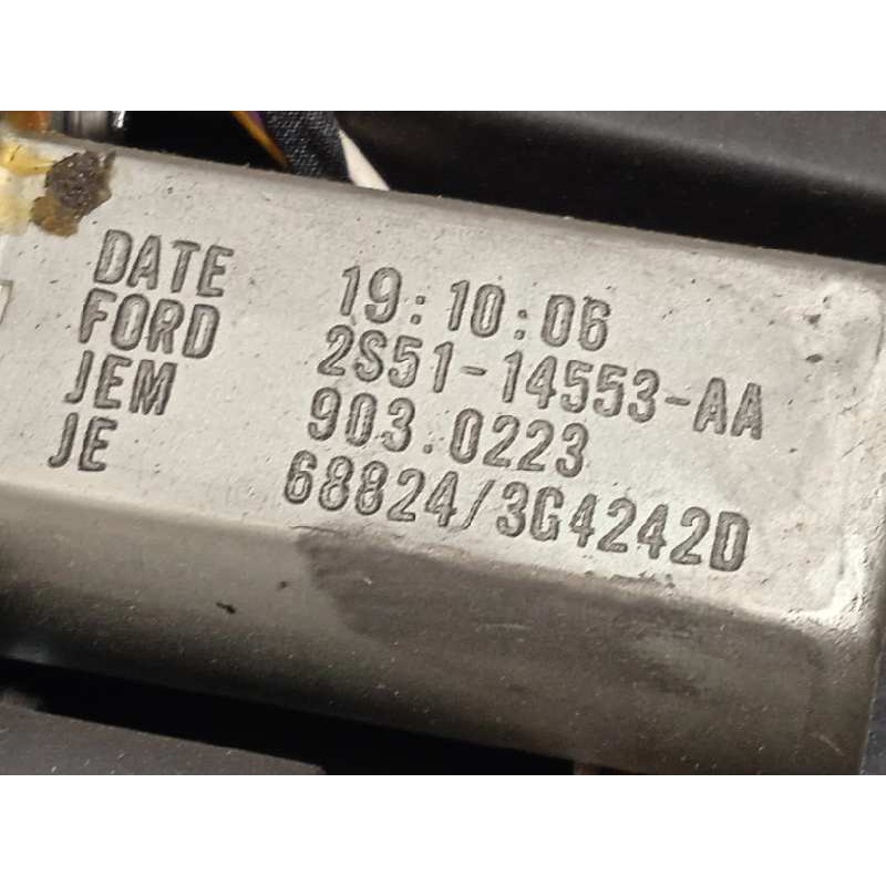 Recambio de elevalunas delantero derecho para ford fiesta (cbk) ambiente referencia OEM IAM 1528041  2S5114553AA