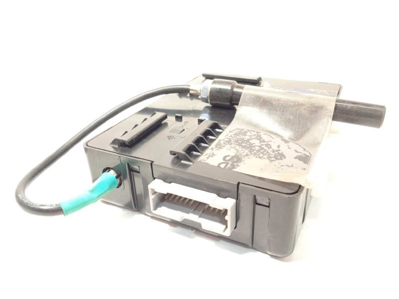 Recambio de modulo electronico para kia cee´d 1.0 tgdi cat referencia OEM IAM 95400A2261  