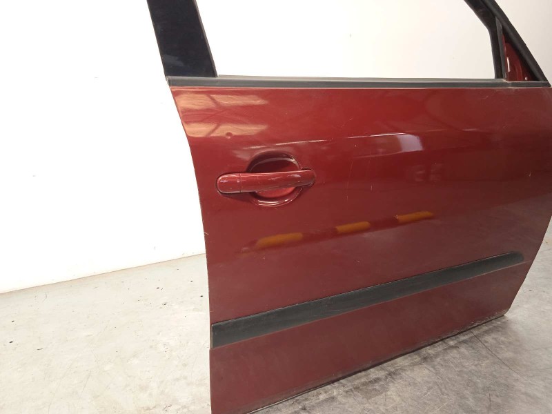 Recambio de puerta delantera derecha para skoda fabia (5j2 ) 1.4 tdi referencia OEM IAM 5J6831056  