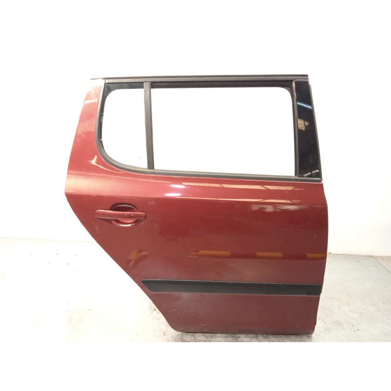 Recambio de puerta trasera derecha para skoda fabia (5j2 ) 1.4 tdi referencia OEM IAM 5J6833056  