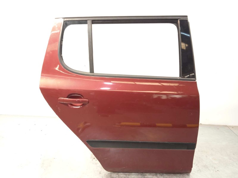 Recambio de puerta trasera derecha para skoda fabia (5j2 ) 1.4 tdi referencia OEM IAM 5J6833056  