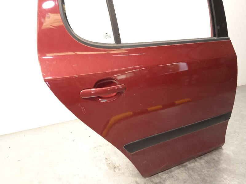 Recambio de puerta trasera derecha para skoda fabia (5j2 ) 1.4 tdi referencia OEM IAM 5J6833056  