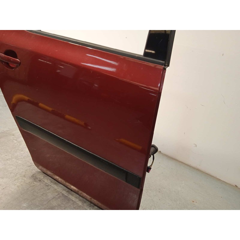 Recambio de puerta trasera derecha para skoda fabia (5j2 ) 1.4 tdi referencia OEM IAM 5J6833056  