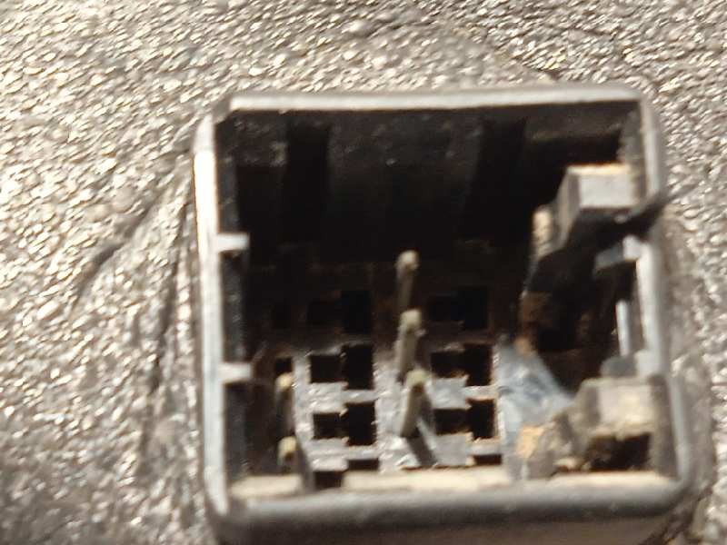 Recambio de retrovisor izquierdo para hyundai tucson (jm) 2.0 crdi comfort referencia OEM IAM 876102E320  