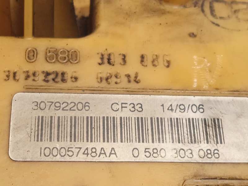 Recambio de bomba combustible para volvo c30 referencia OEM IAM 30792206  0580303086