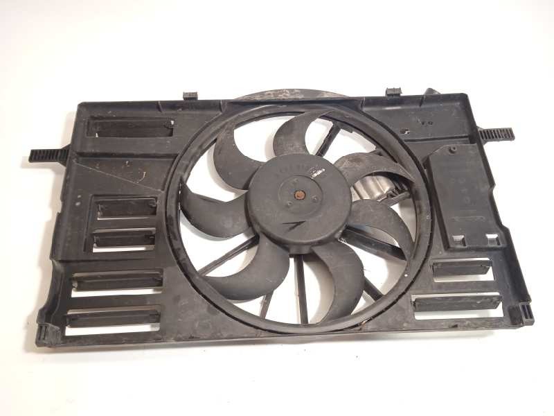 Recambio de electroventilador para volvo c30 referencia OEM IAM 30741630  
