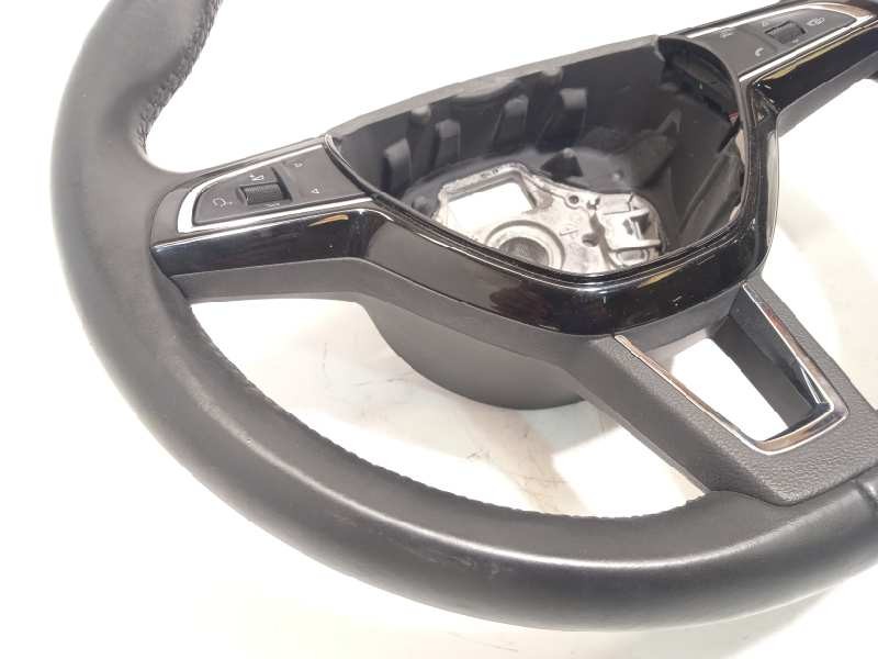 Recambio de volante para skoda fabia 1.0 mpi referencia OEM IAM 3V0419091L  3V0419091LCWE