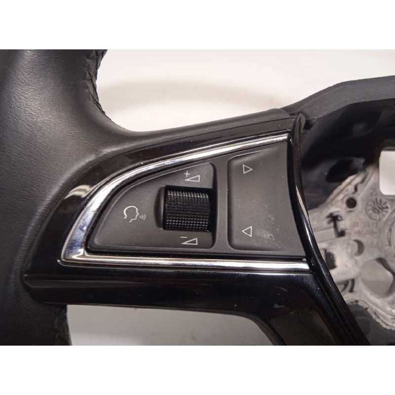 Recambio de volante para skoda fabia 1.0 mpi referencia OEM IAM 3V0419091L  3V0419091LCWE