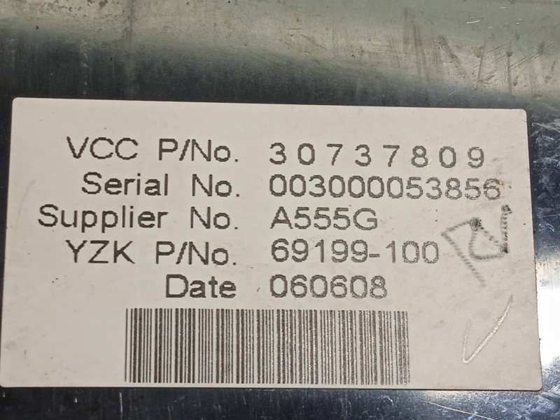 Recambio de pantalla multifuncion para volvo c30 referencia OEM IAM 30737809  