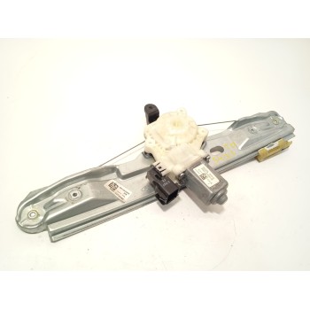 ELEVALUNAS TRASERO DERECHO BM51A27000BE 