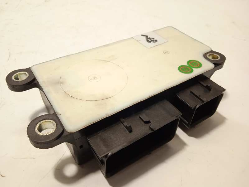 Recambio de centralita airbag para chevrolet cruze hatchback ltz referencia OEM IAM 13582437  