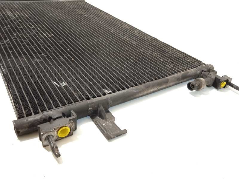 Recambio de condensador / radiador aire acondicionado para chevrolet cruze hatchback ltz referencia OEM IAM 23333680  