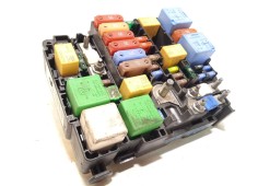 Recambio de caja reles / fusibles para citroën c4 grand picasso attraction referencia OEM IAM 9804848580  