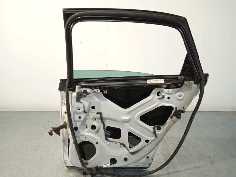 Recambio de puerta trasera derecha para seat exeo berlina (3r2) sport referencia OEM IAM 3R0833052  