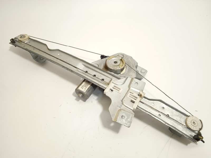 Recambio de elevalunas delantero derecho para dacia duster 1.5 dci diesel fap cat referencia OEM IAM 128001471B  