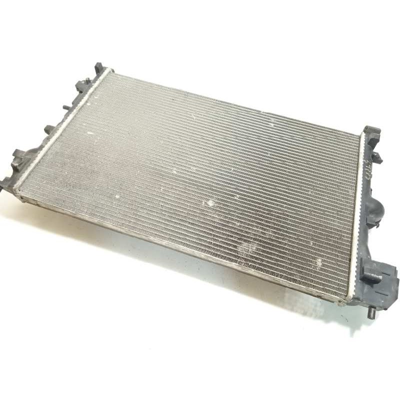 Recambio de radiador agua para opel signum cosmo referencia OEM IAM 13196477  