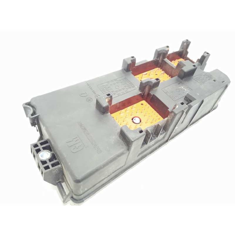 Recambio de caja reles / fusibles para saab 9-3 berlina 1.9 tid cat referencia OEM IAM 12767115  519109300