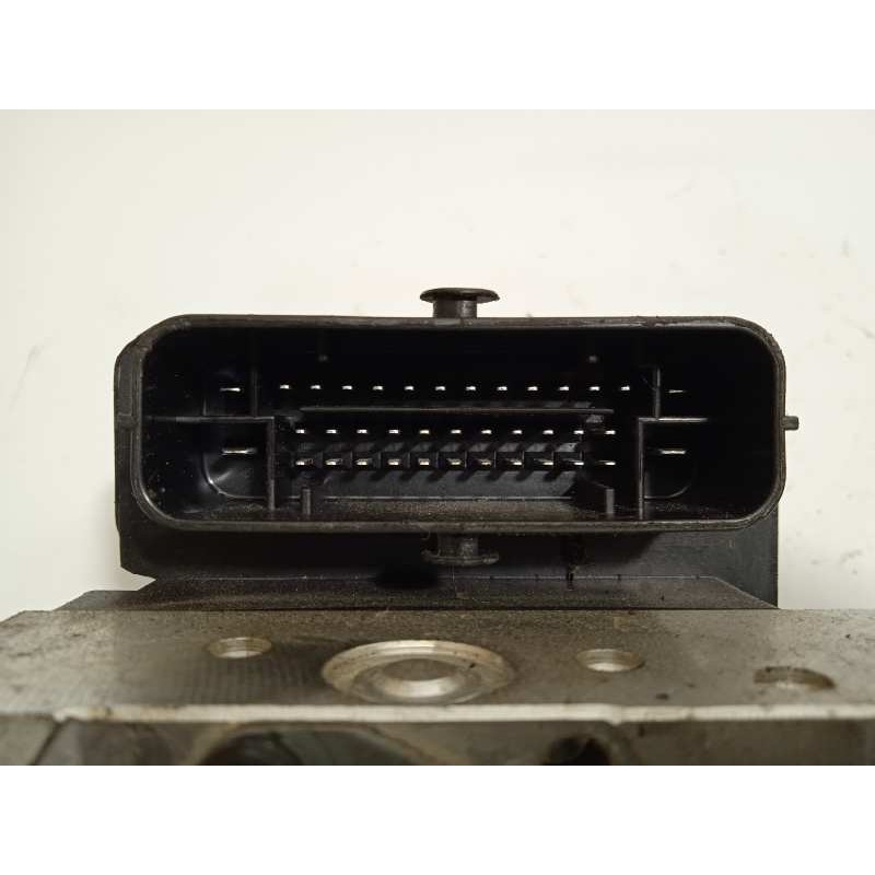 Recambio de abs para hyundai i20 active classic blue referencia OEM IAM 58920C8250 6158945200 C858920550