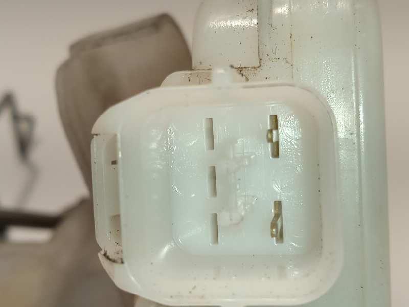 Recambio de cerradura puerta delantera derecha para mitsubishi outlander (cu0w) 2.0 cat referencia OEM IAM MN159236  