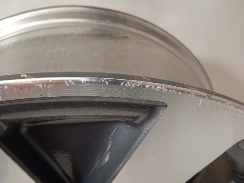 Recambio de llanta para citroën c4 aircross 1.6 hdi fap referencia OEM IAM 1608200280  