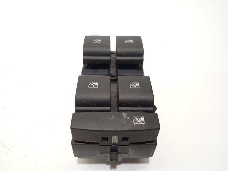Recambio de mando elevalunas delantero izquierdo para opel mokka 1.7 16v cdti referencia OEM IAM 13305011  