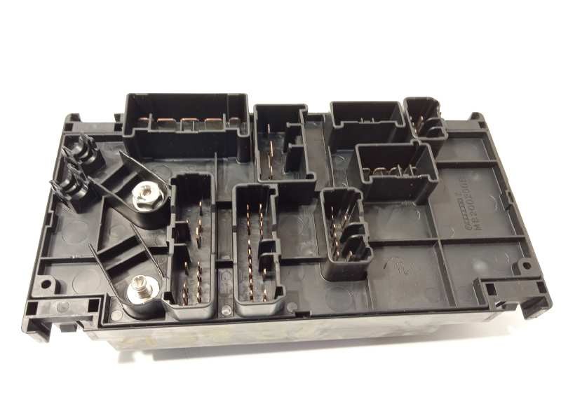 Recambio de caja reles / fusibles para subaru impreza g12 2.0 diesel cat referencia OEM IAM 82241FG030  
