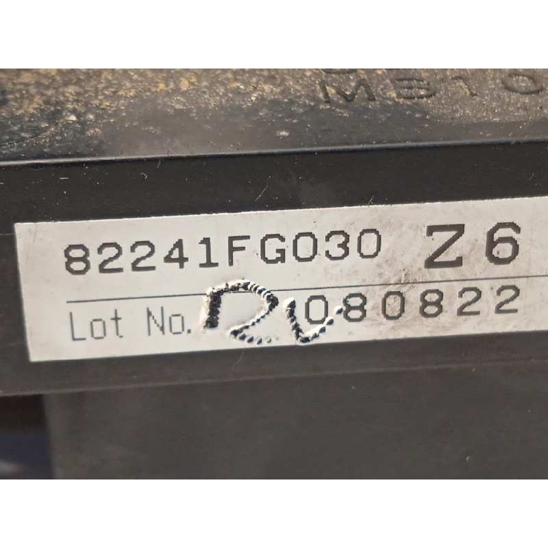 Recambio de caja reles / fusibles para subaru impreza g12 2.0 diesel cat referencia OEM IAM 82241FG030  
