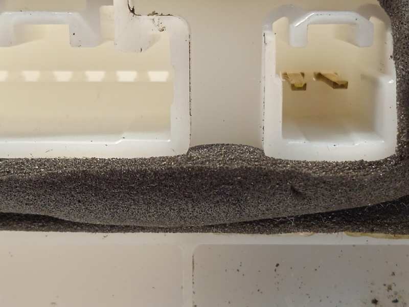 Recambio de cerradura puerta trasera derecha para subaru impreza g12 2.0 diesel cat referencia OEM IAM 61035FG220  