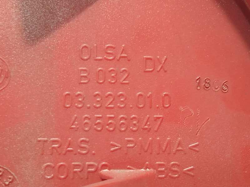 Recambio de piloto trasero derecho para alfa romeo 147 (190) 1.9 jtd cat referencia OEM IAM 46556347  