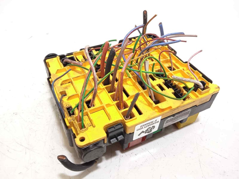 Recambio de caja reles / fusibles para citroën c4 grand picasso live referencia OEM IAM 9804848580  