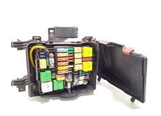 Recambio de caja reles / fusibles para citroën c4 grand picasso feel referencia OEM IAM 9804848580  
