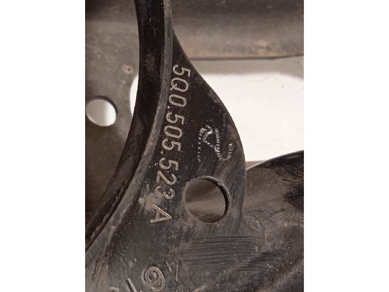 Recambio de brazo suspension inferior trasero derecho para audi a3 sedán (8vm) referencia OEM IAM 5Q0505311D  5Q0505523A