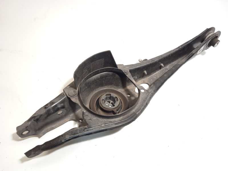 Recambio de brazo suspension inferior trasero izquierdo para audi a3 sedán (8vm) referencia OEM IAM 5Q0505311D  5Q0505523A
