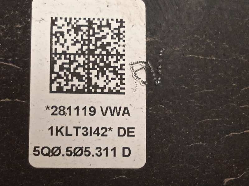 Recambio de brazo suspension inferior trasero izquierdo para audi a3 sedán (8vm) referencia OEM IAM 5Q0505311D  5Q0505523A
