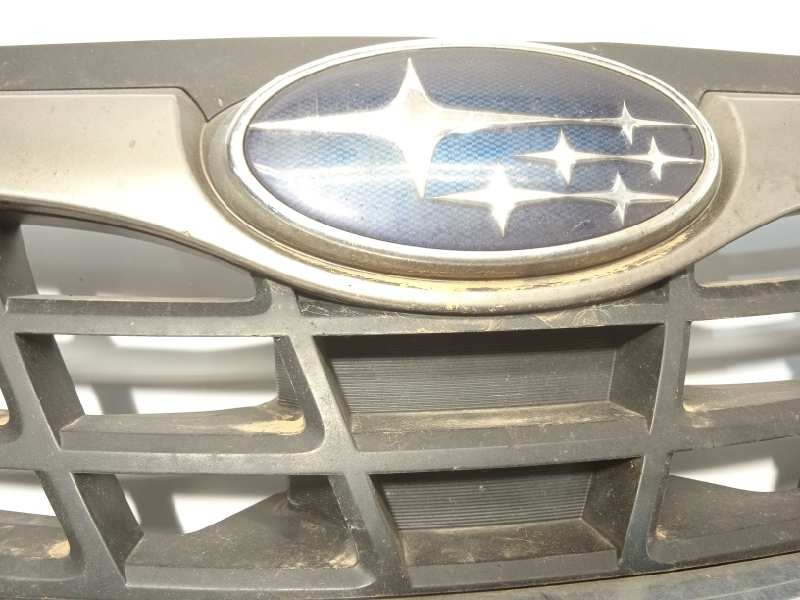 Recambio de rejilla delantera para subaru impreza g12 2.0 diesel cat referencia OEM IAM 91121FG050  