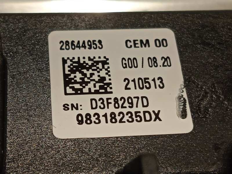 Recambio de mando multifuncion para peugeot 3008 allure referencia OEM IAM 98318235DX  