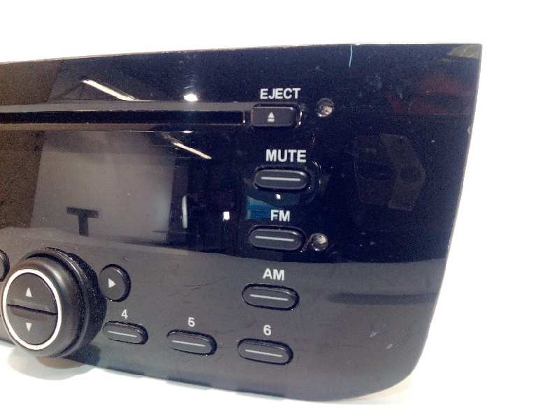 Recambio de sistema audio / radio cd para fiat punto (evo) (199) 1.4 cat referencia OEM IAM 7355261540  