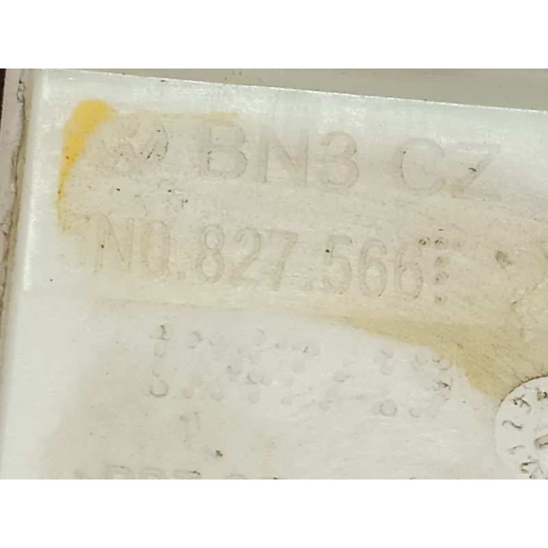 Recambio de maneta exterior porton para audi a3 sedán (8vm) referencia OEM IAM 5N0827566T  