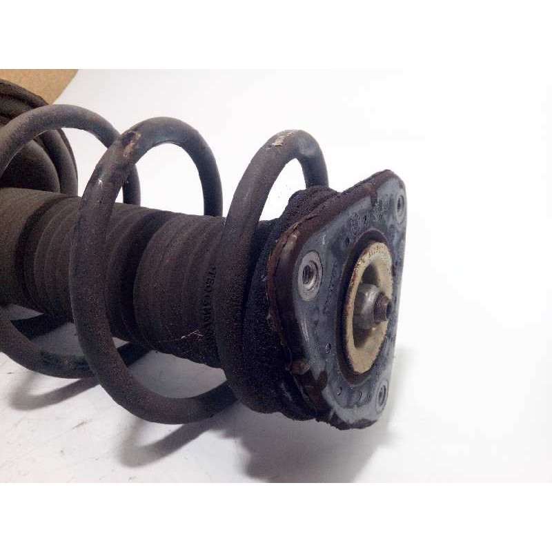 Recambio de amortiguador delantero derecho para volvo v40 1.6 diesel cat referencia OEM IAM 31387746  