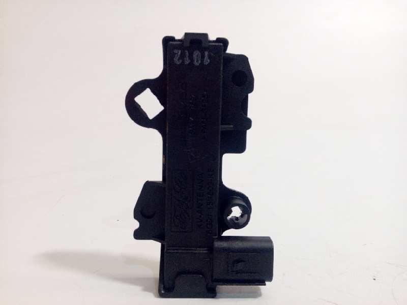 Recambio de antena para volvo v40 1.6 diesel cat referencia OEM IAM 31384075  6G9115K603KB