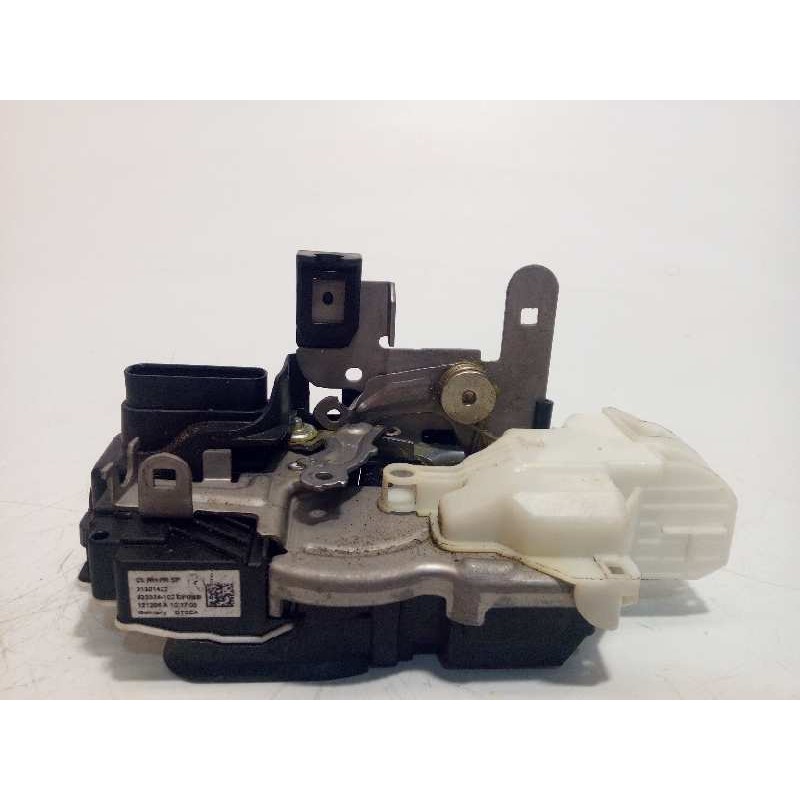 Recambio de cerradura puerta delantera derecha para volvo v40 1.6 diesel cat referencia OEM IAM 31301422  