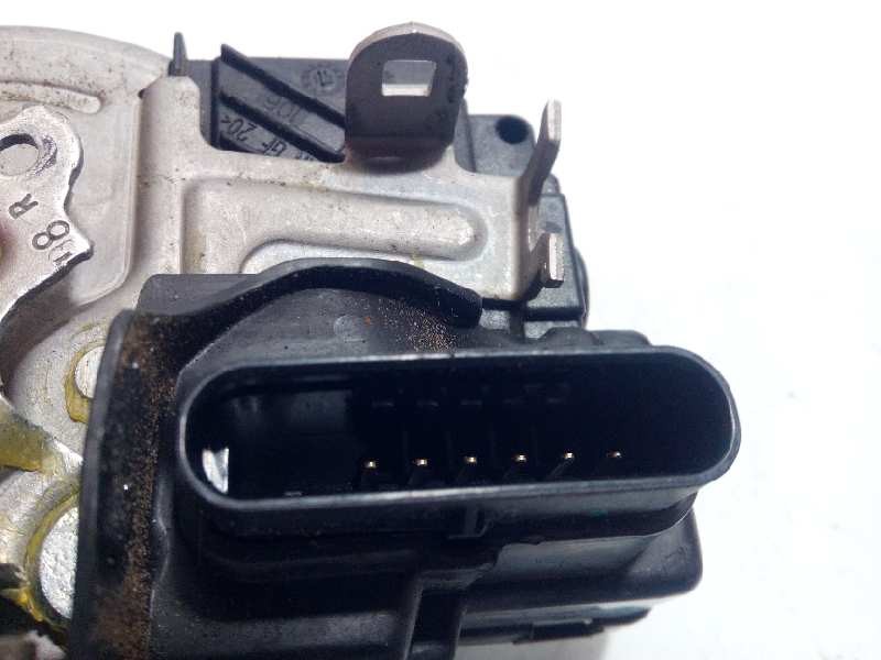 Recambio de cerradura puerta delantera derecha para volvo v40 1.6 diesel cat referencia OEM IAM 31301422  