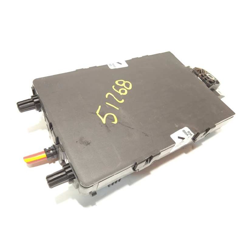 Recambio de caja reles / fusibles para volvo xc90 2.0 diesel cat referencia OEM IAM 31682732  32209198