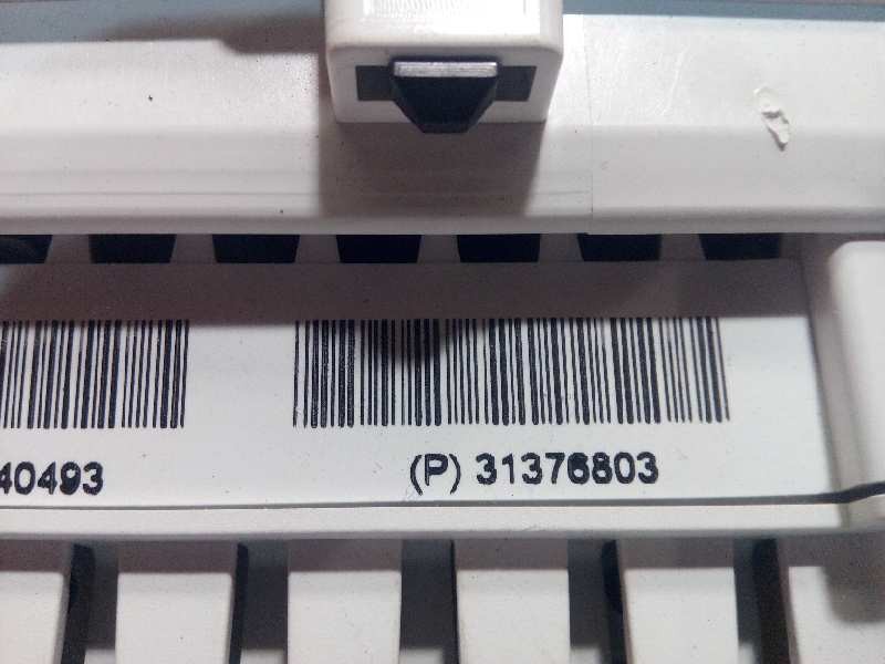 Recambio de cuadro instrumentos para volvo v40 1.6 diesel cat referencia OEM IAM 31376803 36011271 36011270