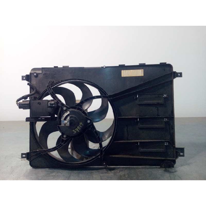 Recambio de electroventilador para volvo v40 1.6 diesel cat referencia OEM IAM 31686812  