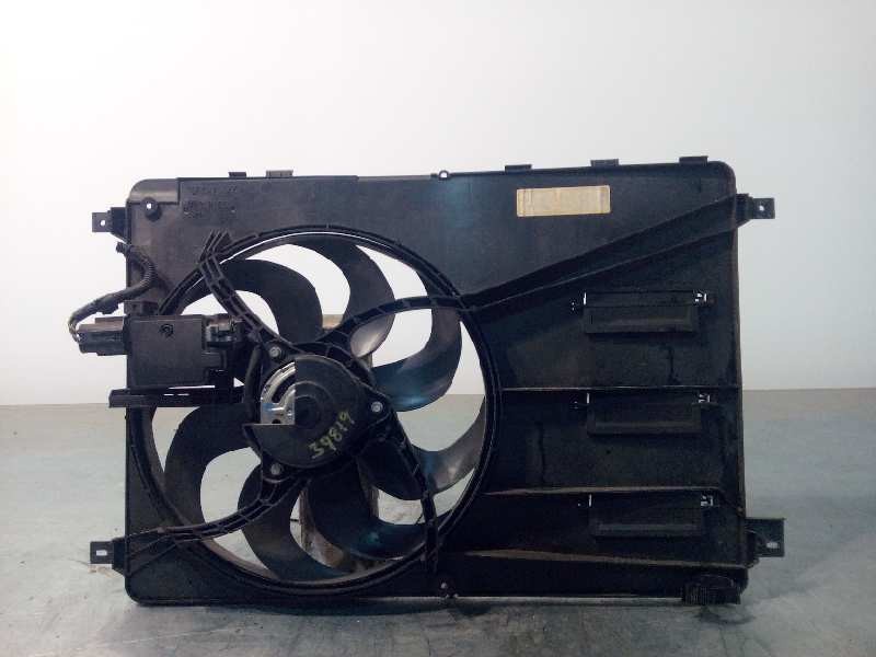 Recambio de electroventilador para volvo v40 1.6 diesel cat referencia OEM IAM 31686812  