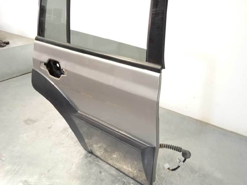 Recambio de puerta trasera derecha para hyundai terracan (hp) 2.9 crdi gl referencia OEM IAM 77020H1010  