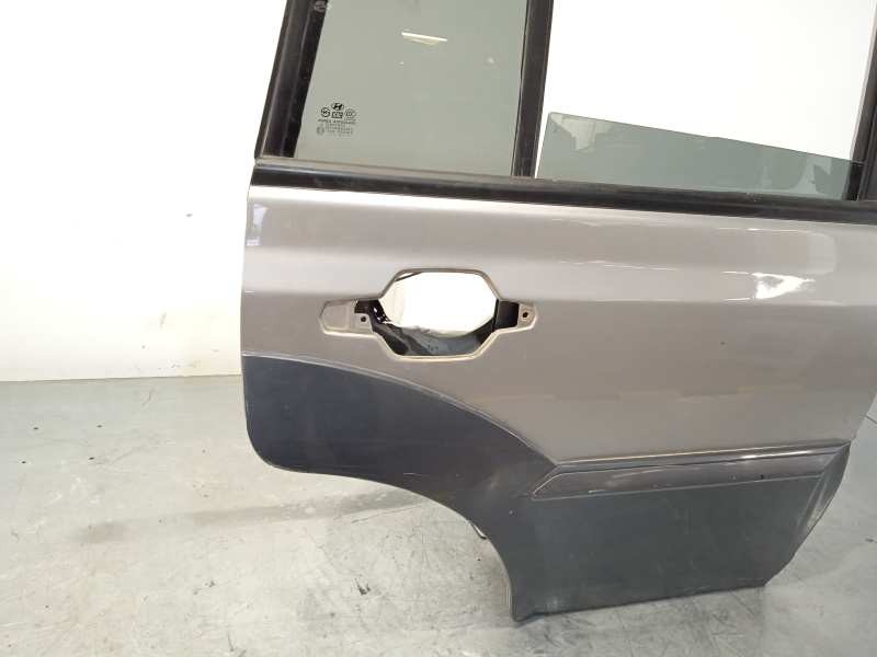 Recambio de puerta trasera derecha para hyundai terracan (hp) 2.9 crdi gl referencia OEM IAM 77020H1010  