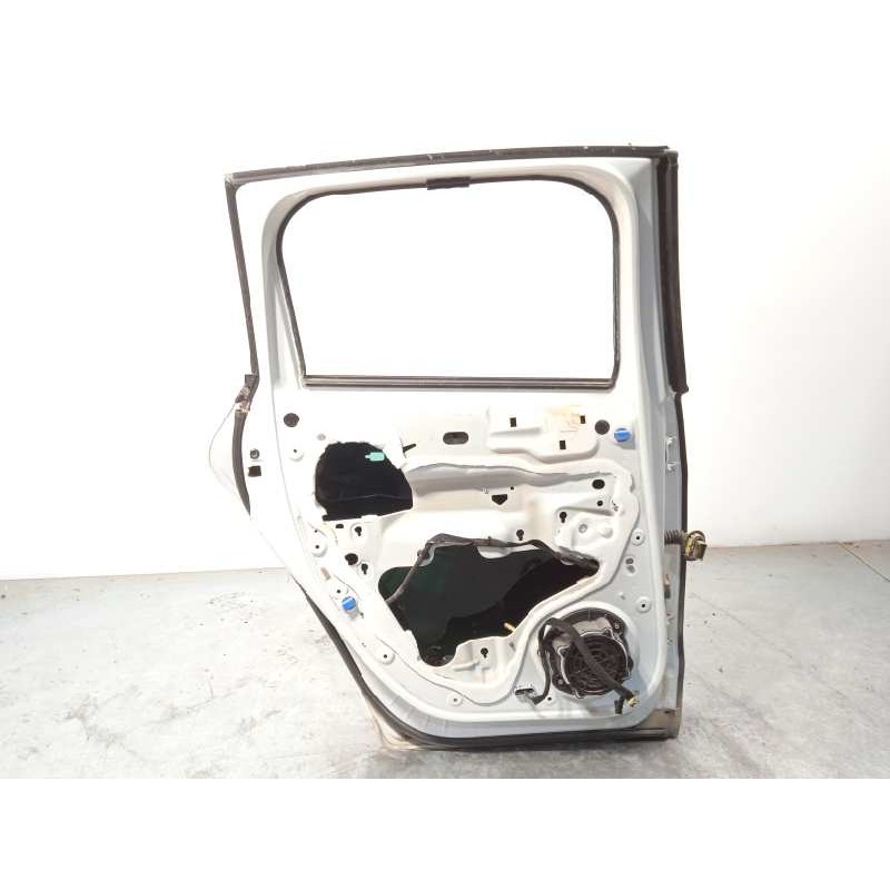 Recambio de puerta trasera izquierda para peugeot 3008 hybrid4 referencia OEM IAM 9006Q1  
