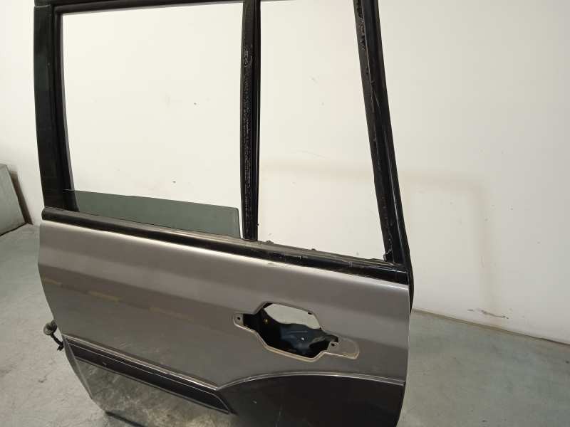 Recambio de puerta trasera izquierda para hyundai terracan (hp) 2.9 crdi gl referencia OEM IAM 77010H1010  